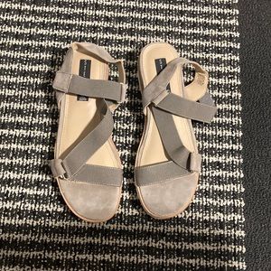 Platform sandals